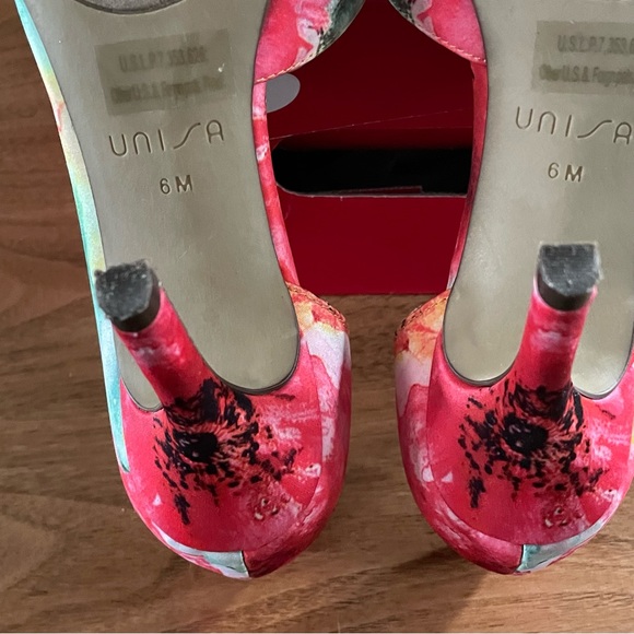 EUC Unisa Unjubilee heels - Picture 10 of 12